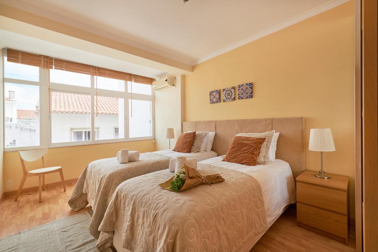 Apartament Near The Beach! Cascais! Exteriör bild